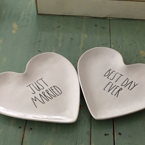 Rae Dunn Plates - NWOT - selling as a pair